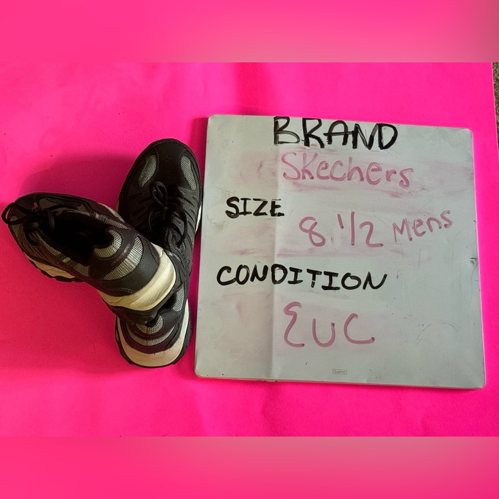 Men’s Skechers like new